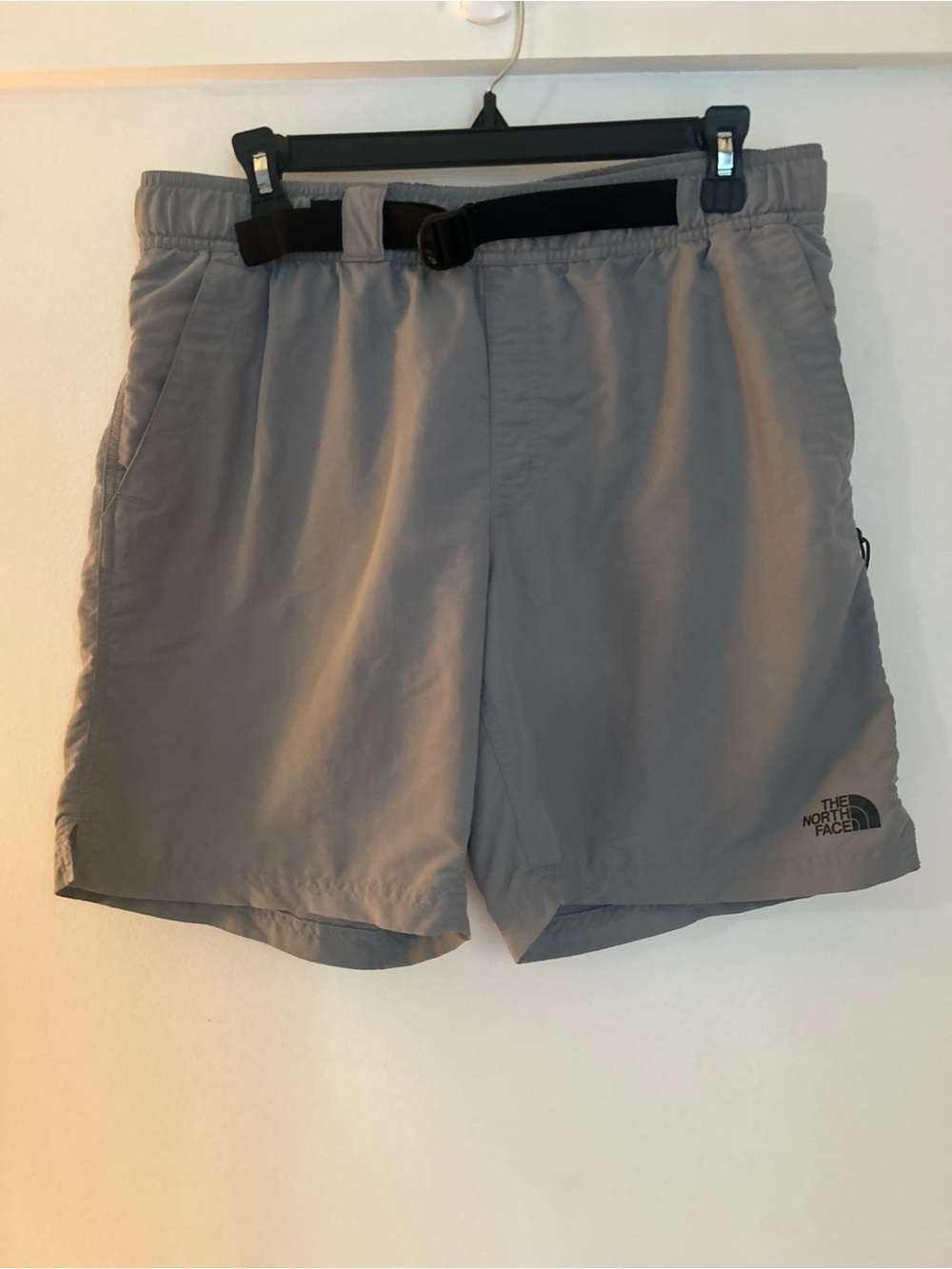 The North Face Men's Gray Athletic Shorts with Black Web Belt Size Medium